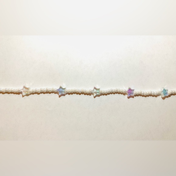 🌟Iridescent Star Charm Beaded Choker🌟 - Picture 4 of 5